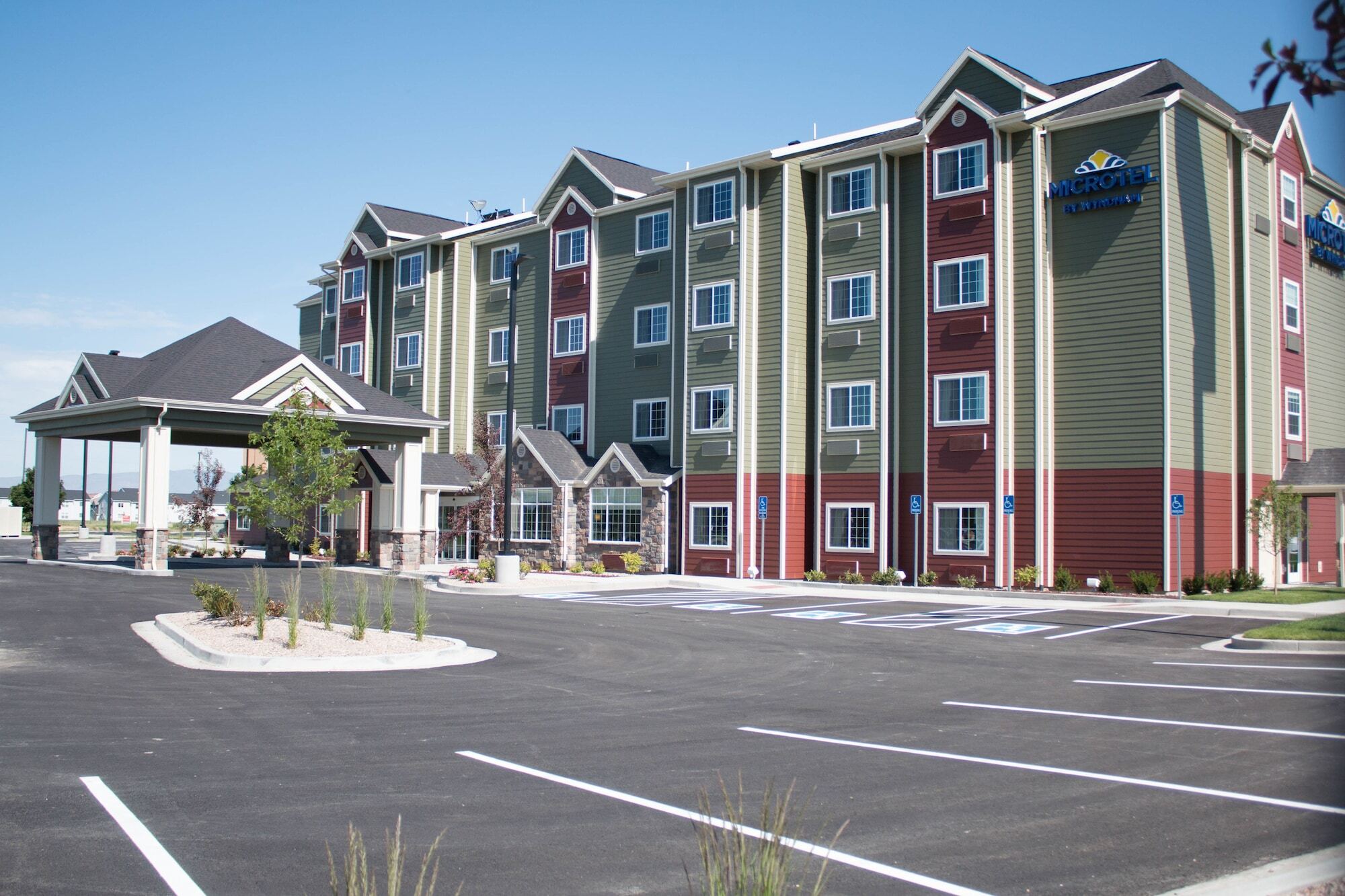 Microtel Inn & Suites By Wyndham Springville Exterior photo