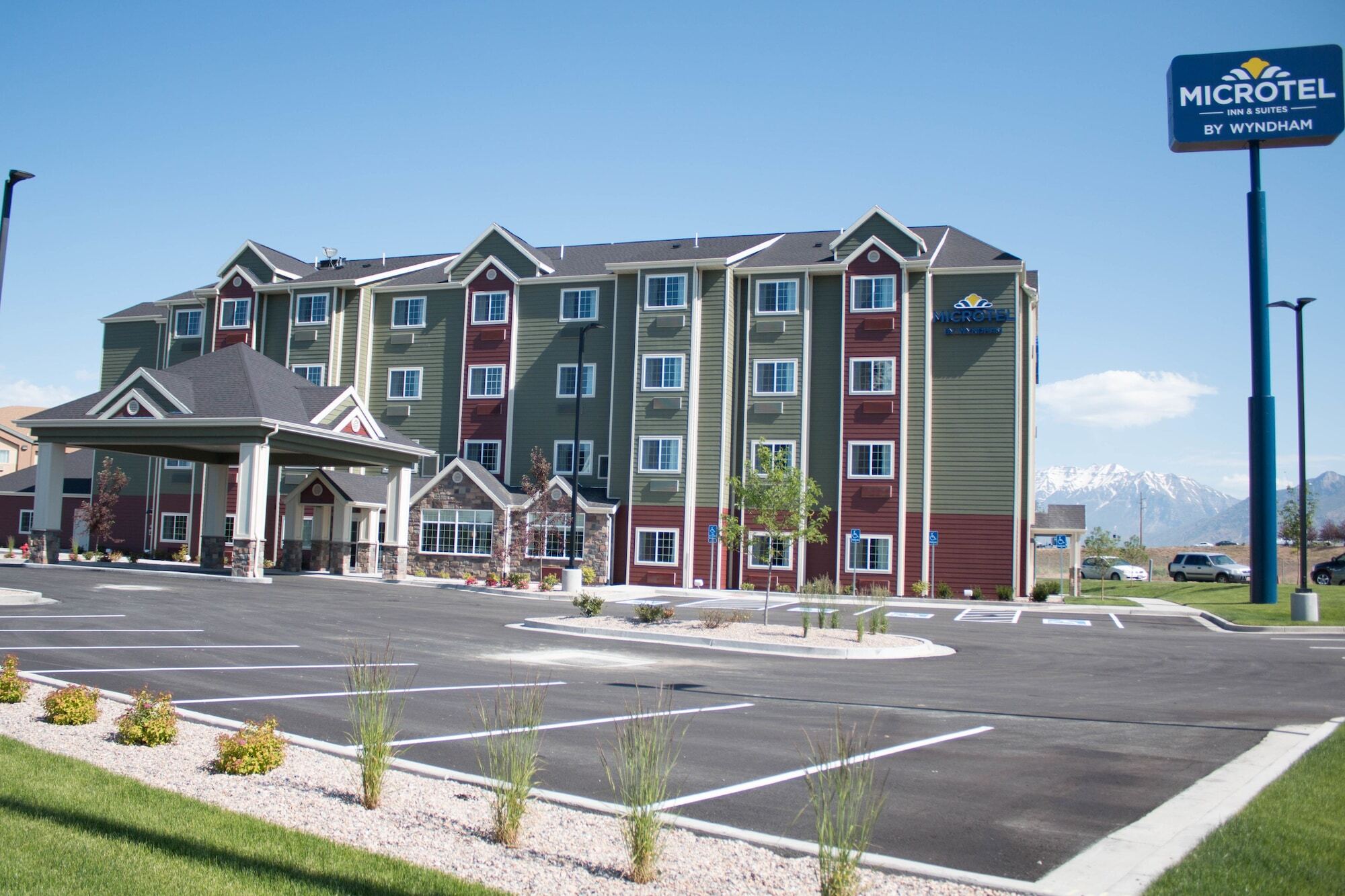 Microtel Inn & Suites By Wyndham Springville Exterior photo